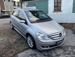 Grau Gebraucht 2006 Mercedes B170 Van / Kleinbus | 4.950 € (Fairer Preis)