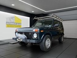 Gruen Gebraucht 2014 Lada niva SUV | 8.999 € (Fairer Preis)
