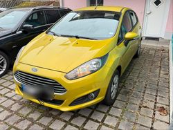 Gold Gebraucht 2015 Ford Fiesta Kleinwagen | 5.800 €