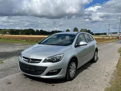 Silber Gebraucht 2015 Opel Astra Edition Kombi | 4.900 € (Fairer Preis)