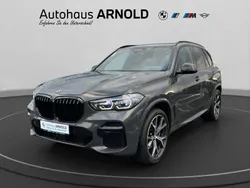 Grau Gebraucht 2021 BMW X5 Performance SUV | 61.550 € (Fairer Preis)