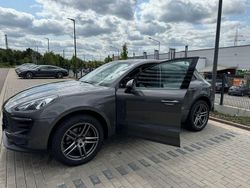 Grau Gebraucht 2018 Porsche Macan SUV | 38.500 € (Fairer Preis)