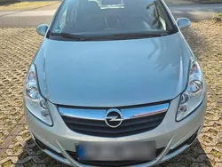 Grün Gebraucht 2009 Opel Corsa Edition Kleinwagen | 2.999 € (Fairer Preis)