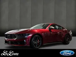 Rot Neu 2025 Ford Mustang Fastback Coupé | 73.990 € (Etwas zu teuer)