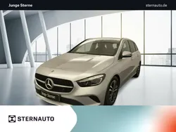 Lack hightechsilber Gebraucht 2024 Mercedes B200 Advanced Van / Kleinbus | 30.940 € (Fairer Preis)