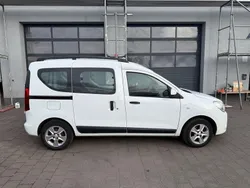 Weiß Gebraucht 2016 Dacia Dokker Van | 5.600 € (Guter Preis)