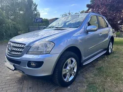 Andere außenfarben Gebraucht 2006 Mercedes ML350 SUV | 5.800 € (Fairer Preis)