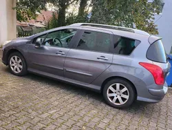 Grau Gebraucht 2010 Peugeot 308 Kombi | 2.789 € (Fairer Preis)
