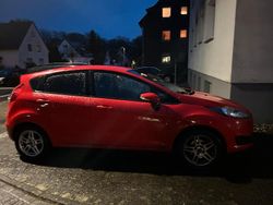 Rot Gebraucht 2014 Ford Fiesta Kleinwagen | 5.600 € (Superpreis)