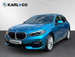 Blau Gebraucht 2022 BMW 118 Sport Line Kleinwagen | 26.998 € (Etwas zu teuer)