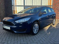 Blau Gebraucht 2015 Ford Focus Kombi | 7.777 € (Fairer Preis)