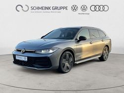 Diabasgrau metallic Neu 2025 VW Passat R-line Kombi | 59.880 €