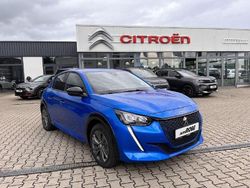Blau metallic Gebraucht 2023 Peugeot e-208 Allure Kleinwagen | 25.990 € (Teuer)