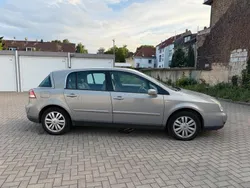 Grau Gebraucht 2007 Renault Vel Satis Kleinwagen | 1.790 €