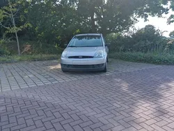Silber Gebraucht 2005 Ford Fiesta Kleinwagen | 899 € (Guter Preis)