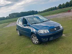 Blau Gebraucht 2003 Fiat Punto Kleinwagen | 1.400 € (Fairer Preis)