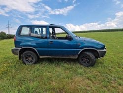 Grün Gebraucht 1996 Nissan Terrano SUV | 3.200 €