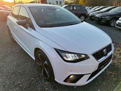 Weiß Gebraucht 2024 Seat Ibiza FR Limousine | 18.480 € (Guter Preis)