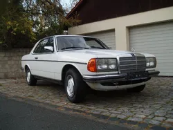 Weiß Gebraucht 1982 Mercedes 230 Coupé | 8.300 €