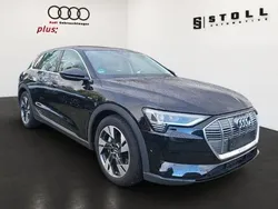 Schwarz Gebraucht 2021 Audi e-tron Basis SUV | 29.490 € (Etwas zu teuer)