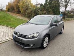 Grau Gebraucht 2012 VW Golf Style Limousine | 5.900 € (Teuer)