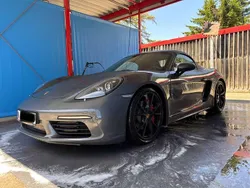 Grau Gebraucht 2017 Porsche 718 Cabrio | 55.999 €
