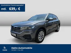 Grau Gebraucht 2022 VW Touareg Basis SUV | 46.960 € (Fairer Preis)