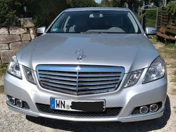 Silber Gebraucht 2009 Mercedes E250 Elegance Limousine | 13.900 € (Fairer Preis)