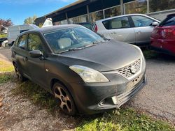 Grau Gebraucht 2016 Suzuki Baleno Comfort Limousine | 3.300 € (Teuer)