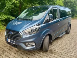 Blau Gebraucht 2021 Ford Tourneo Custom Titanium X Van / Kleinbus | 30.400 €