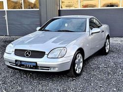 Brillantsilber metallic (metallic) Gebraucht 1997 Mercedes SLK200 Cabrio | 11.500 €