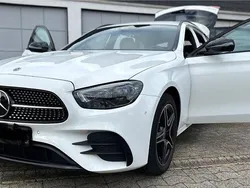 Weiß Gebraucht 2022 Mercedes E300 AMG Limousine | 33.799 € (Guter Preis)