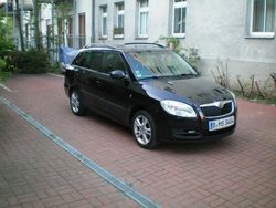 Schwarz metallic Gebraucht 2008 Skoda Fabia Kleinwagen | 9.990 €
