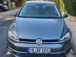 Grau Gebraucht 2017 VW Golf VII Comfortline Limousine | 12.900 € (Fairer Preis)