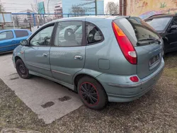 Grün Gebraucht 2002 Nissan Almera Tino Comfort Van / Kleinbus | 2.500 € (Teuer)