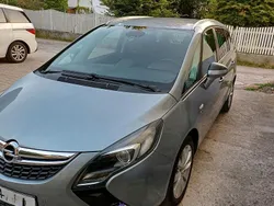 Grau Gebraucht 2014 Opel Zafira Van / Kleinbus | 7.399 € (Fairer Preis)