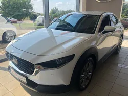 Weiss Gebraucht 2020 Mazda CX-30 Selection SUV | 21.890 € (Fairer Preis)