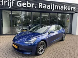 Blau Gebraucht 2020 Tesla Model 3 Standard Range Limousine | 17.900 € (Guter Preis)