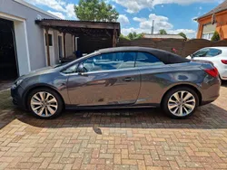 Grau Gebraucht 2014 Opel Cascada Edition Cabrio | 8.950 € (Superpreis)