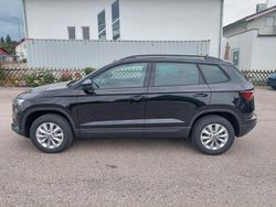 Schwarz Neu 2025 Skoda Karoq Selection SUV | 30.490 € (Guter Preis)
