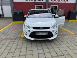 Weiß Gebraucht 2011 Ford S-MAX Titanium S Van / Kleinbus | 8.000 €
