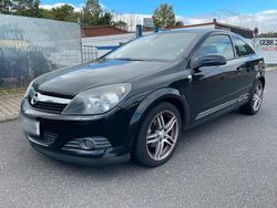 Schwarz Gebraucht 2007 Opel Astra GTC Kleinwagen | 1.950 € (Etwas zu teuer)