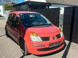 Rot Gebraucht 2005 Renault Modus Van / Kleinbus | 1.849 €