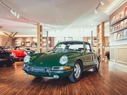 Grün Gebraucht 1967 Porsche 911S Cabrio | 150.000 €