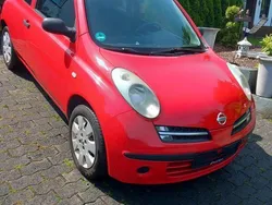 Rot Gebraucht 2006 Nissan Micra Kleinwagen | 1.200 € (Guter Preis)