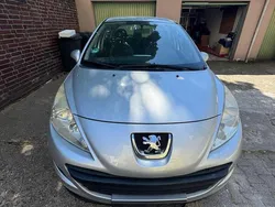 Silber Gebraucht 2010 Peugeot 207 Kleinwagen | 3.500 € (Fairer Preis)