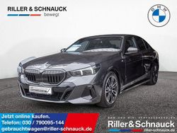 Grau Gebraucht 2024 BMW 520 M Sport Limousine | 50.950 € (Fairer Preis)
