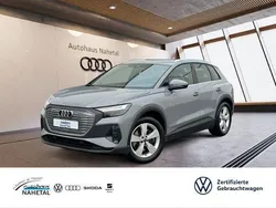 Grau Gebraucht 2022 Audi Q4 e-tron Basis SUV | 29.950 € (Guter Preis)