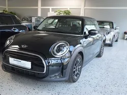 Midnight black ii Gebraucht 2022 Mini ONE Classic Kleinwagen | 20.950 € (Fairer Preis)