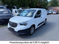 Weiß Gebraucht 2020 Opel Combo Selection Van / Kleinbus | 7.500 € (Guter Preis)